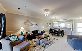 Magnolia North #203